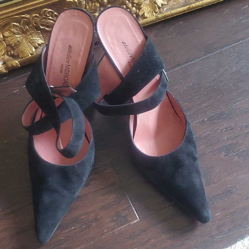 Elegant Black Suede Heels with Pointed Toe and Mary Jane Strap